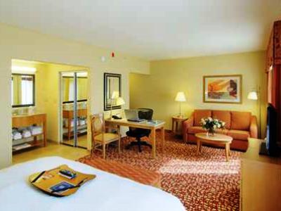 Hotel Hampton & Raleigh-durham Airport-brier Creek 3*