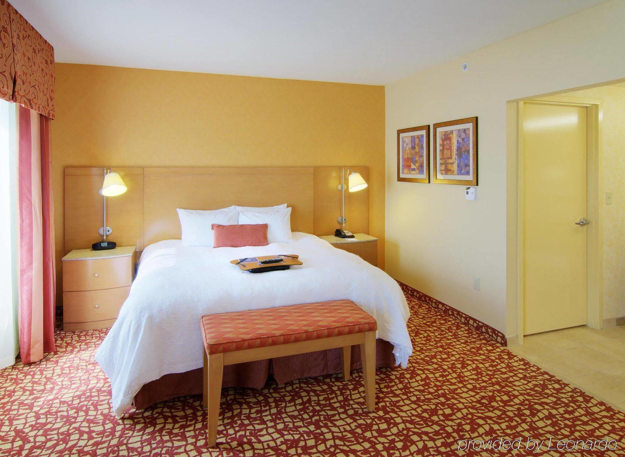 Hotel Hampton & Raleigh-durham Airport-brier Creek 3*