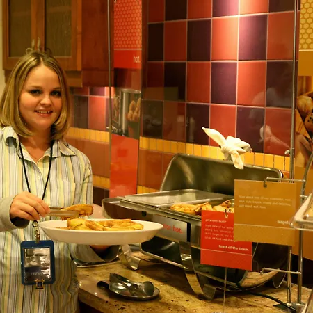 Hampton Inn & Suites Raleigh-Durham Airport-Brier Creek 